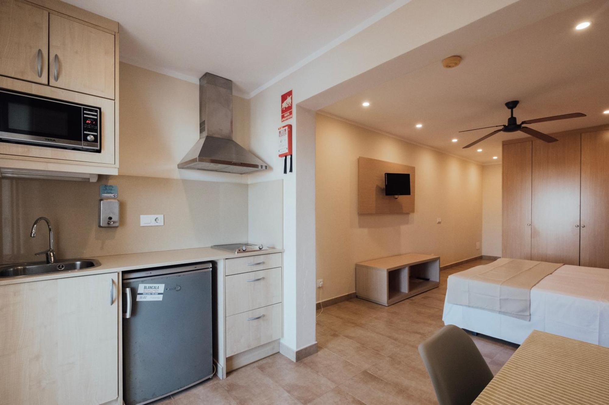 Apartamentos Blancala Κάλα Μπλάνκα Εξωτερικό φωτογραφία